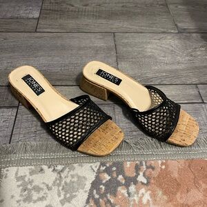 Jones New York Black and cork Women's Shoes size 6